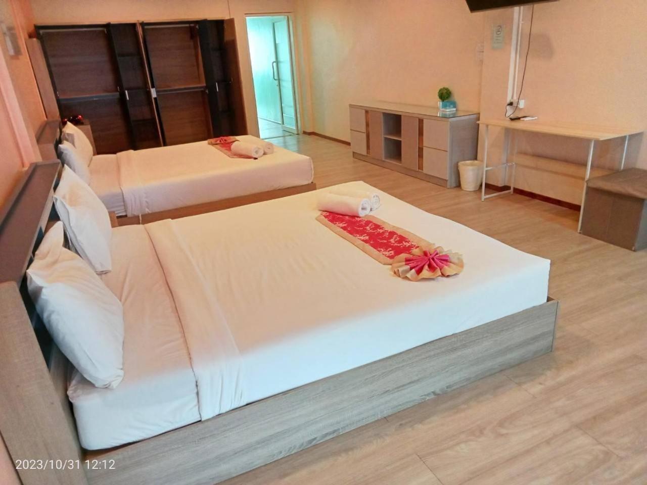 Supachai Inn Ban ba Ngan المظهر الخارجي الصورة
